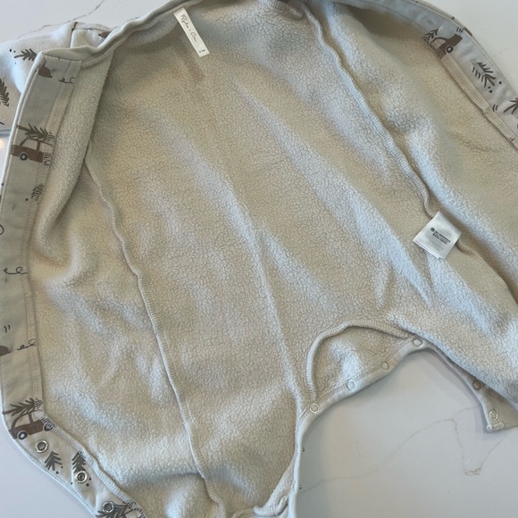 Rylee + Cru Home for the Holidays fleece jumpsuit 0-3m - Picture 8 of 11